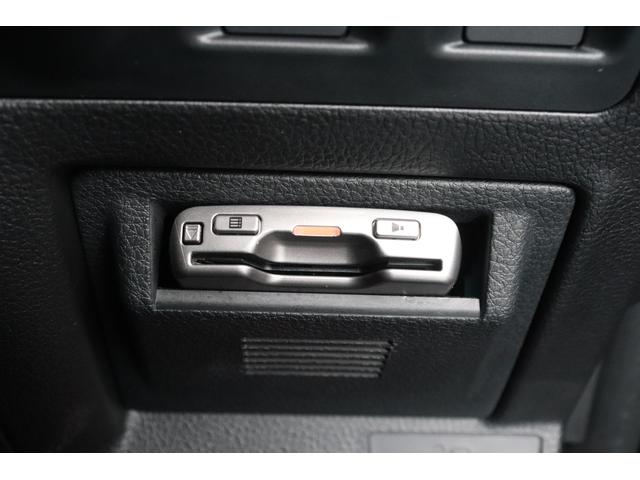 レヴォーグ １．６ＧＴ－Ｓアイサイト　ナビ　ＥＴＣ　前後ドラレコ　カロッツェナビ（ＭＲＺ０９９）　フルセグＴＶ　ＥＴＣ　スバル用品前後ドラレコ　ドアミラーオート　前席パワーシート　１８インチアルミ　ビルシュタインショック　追従クルコン　マット　ドアバイザー（5枚目）