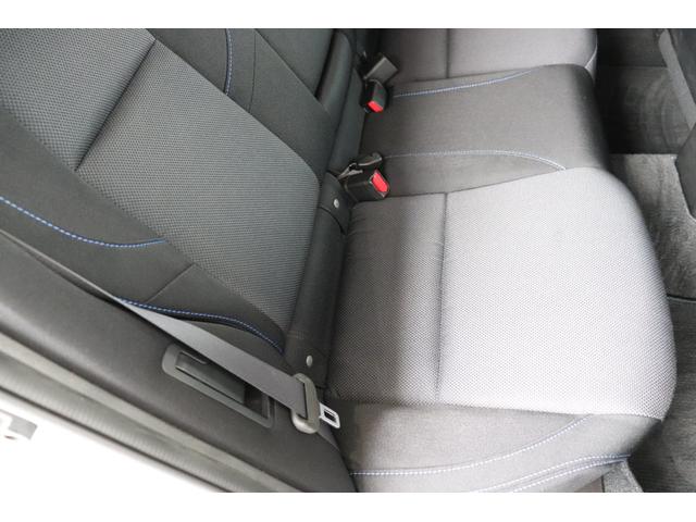 レヴォーグ １．６ＧＴ－Ｓアイサイト　ナビ　ＥＴＣ　前後ドラレコ　カロッツェナビ（ＭＲＺ０９９）　フルセグＴＶ　ＥＴＣ　スバル用品前後ドラレコ　ドアミラーオート　前席パワーシート　１８インチアルミ　ビルシュタインショック　追従クルコン　マット　ドアバイザー（19枚目）