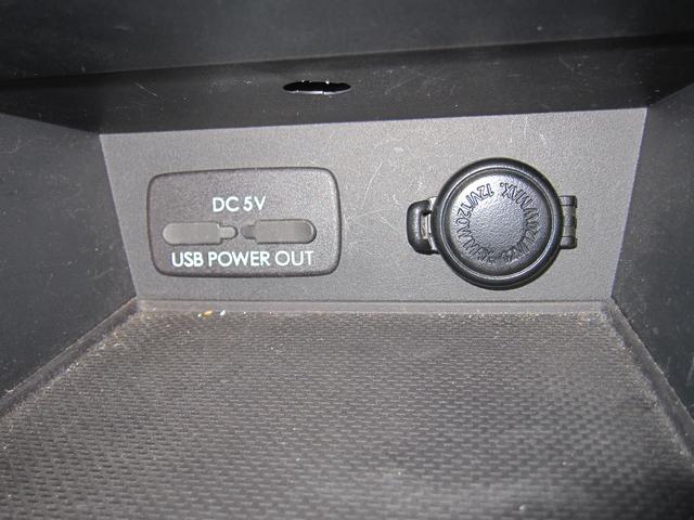 インプレッサスポーツ １．６ｉ－Ｌアイサイト　Ｓスタイル　ナビＴＶ　ＥＴＣ　カロッツェリアメモリーナビ（ＲＺ９０１）フルセグＴＶ　ＣＤ／ＤＶＤ／ＳＤ再生　Ｒカメラ　ＢＴ　ＵＳＢ　ＥＴＣ　アイサイトセイフティプラス　ＬＥＤライト　キーレスプッシュ　１オーナー　記録簿　禁煙（13枚目）