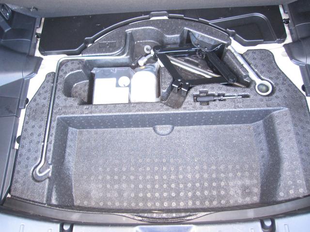 インプレッサスポーツ １．６ｉ－Ｌアイサイト　Ｓスタイル　ナビＴＶ　ＥＴＣ　カロッツェリアメモリーナビ（ＲＺ９０１）フルセグＴＶ　ＣＤ／ＤＶＤ／ＳＤ再生　Ｒカメラ　ＢＴ　ＵＳＢ　ＥＴＣ　アイサイトセイフティプラス　ＬＥＤライト　キーレスプッシュ　１オーナー　記録簿　禁煙（20枚目）