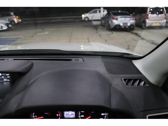 フォレスター Ｓ－リミテッド　ナビ　ＥＴＣ２．０　Ｒカメラ　黒革シート　パナソニックナビ（ＬＲ７００Ｄ）　フルセグＴＶ　ＥＴＣ２．０　パワーリヤゲート　ブラウンレザーシート　フロントパワーシートとヒーター　フロアマット　ドアバイザー　１８インチＡＷ（17枚目）