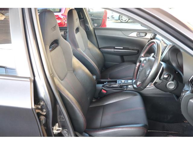 インプレッサ ＷＲＸ　ＳＴＩ　Ａライン　　ナビ　ＥＴＣ　Ｒカメラ　ディーラーＯＰパナソニックナビ　フルセグＴＶ　ＥＴＣ　クルコン　ＳＩドライブ　１８インチＡＷ　マット　バイザー（8枚目）