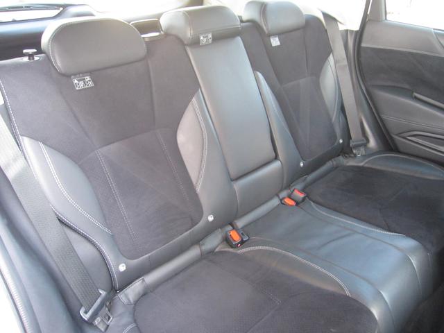 フォレスター スポーツ　アイサイト＋　ナビＴＶ　Ｆ／Ｓ／Ｒカメラ　ＥＴＣ２　パナソニックメモリーナビ（ＦＸ８００Ｄ）フルセグＴＶ　ＢＴ　ＣＤ／ＤＶＤ／ＳＤ再生　前／左／後カメラ　ＥＴＣ２．０　　前席パワーシート　前後席シートヒーター　ステアリングヒーター　ルーフレール（17枚目）