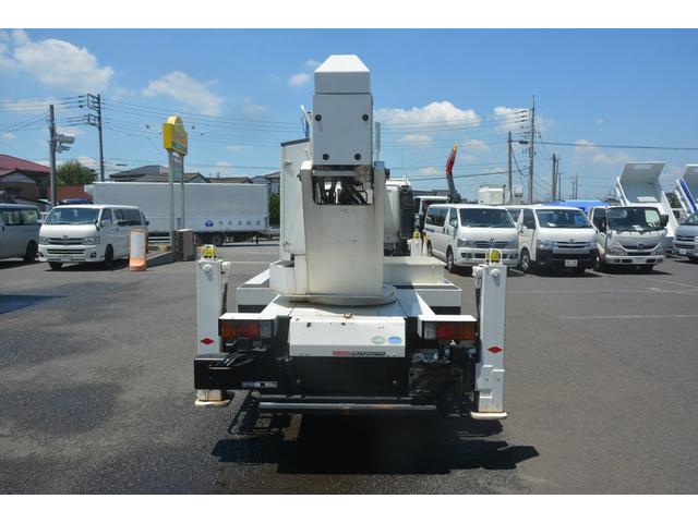 ワイド 高所作業車 タダノ AT220TG 22.4m MT タダノ製高所作業車AT-220TG 最大地上高22m 鉄製バケット バケット最大荷重200kg バケット2人乗り アワーメーター1553h 敷板入れ 集中ロック キーレス 坂道発進補助(5枚目)