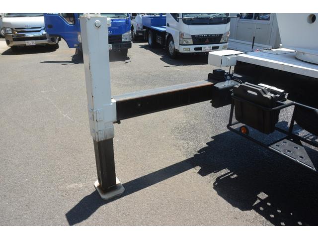 ワイド 高所作業車 タダノ AT220TG 22.4m MT タダノ製高所作業車AT-220TG 最大地上高22m 鉄製バケット バケット最大荷重200kg バケット2人乗り アワーメーター1553h 敷板入れ 集中ロック キーレス 坂道発進補助(25枚目)