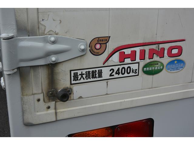 ワイド ハイルーフ 寝台 アルミウィング リアエアサス 6速MT 左電動格納ミラー ラッシング3段 落込フック5対 スタッドレスタイヤ装着 セイコーラック バックモニター 坂道発進補助 オートエアコン アイドリングストップ チョーク アイドルアップ(28枚目)