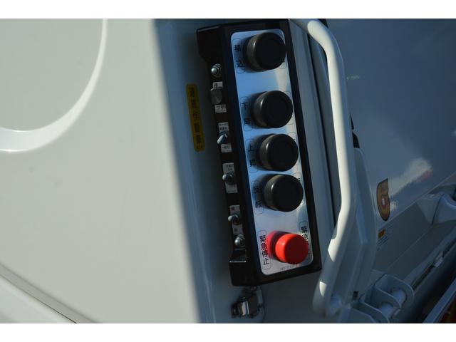 ワイド パッカー車 プレス式 連続動作 6.0立米 汚水 新明和製パッカー車 ワイドプレス式 6.0立米 連続動作 SUS汚水タンク 防臭扉 車線逸脱警報 衝突軽減ブレーキ 横滑り防止 ETC2.0 アシストアイドルアップ あみカゴ 新車時保証書 取扱説明書(20枚目)