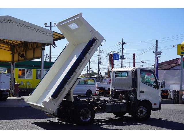 日野 デュトロ