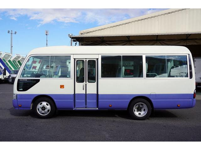 リエッセII ショート　ＬＸ　マイクロバス　２６人乗　折戸式自動ドア　２ドア　モケットシート　左電格ミラー　ＥＴＣ　フォグランプ　送迎バス（4枚目）