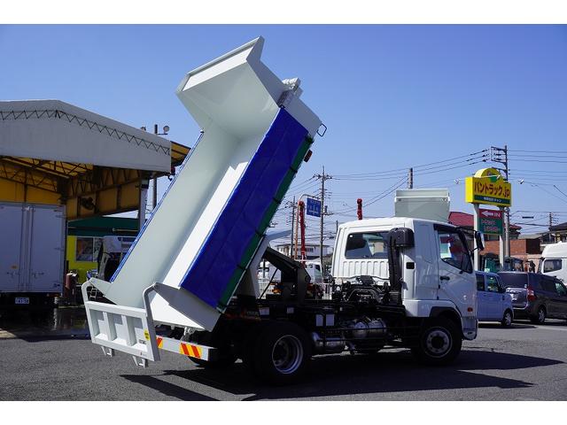 ファイター 増トン　土砂ダンプ　７．９トン積　角底　電動コボレーン　ベッド付　極東製　積載７９００ｋｇ　一方開　メッキ　オートエアコン　フォグランプ　坂道発進補助　衝突軽減ブレーキ　車線逸脱警報（27枚目）