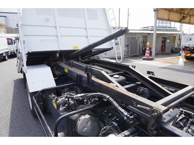 フォワード ４トン　ローダーダンプ　花見台製　三方開　２．７トン積　ベッドレス　積載２７００ｋｇ　ダンプピン　鳥居ラダー　鳥居アングル補強　荷台アングル付　坂道発進補助　ＥＴＣ　６速ＭＴ（26枚目）