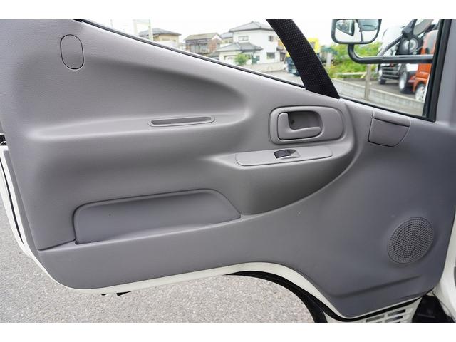 デュトロ １０尺　アルミバン　２トン積　ラッシング２段　全高２７８ｃｍ　積載２０００ｋｇ　バックカメラ　ナビ　ＥＴＣ　左電格ミラー　ＬＥＤヘッドライト　電動パーキングブレーキ　クリアランスソナー　９０度ストッパー　パブコ製　ＡＴ　標準幅　ショート（28枚目）