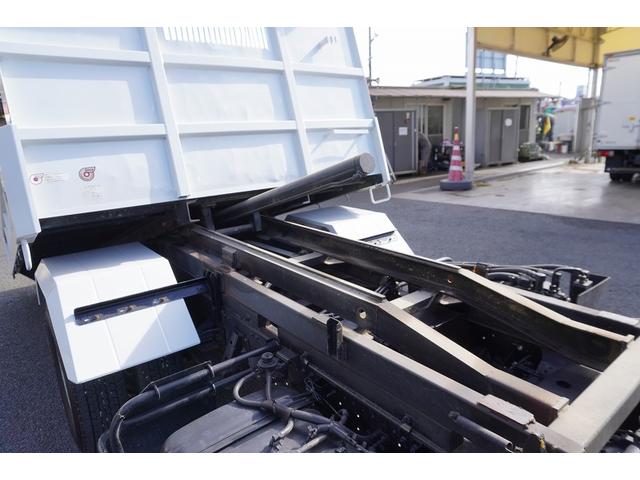 エルフトラック ワイド 強化 ローダーダンプ 3.8トン積 手動コボレーン 新明和製 一方開 積載3800kg ETC ダンプピン 壁面フック5対 坂道発進補助 キーレス 6速MT(33枚目)
