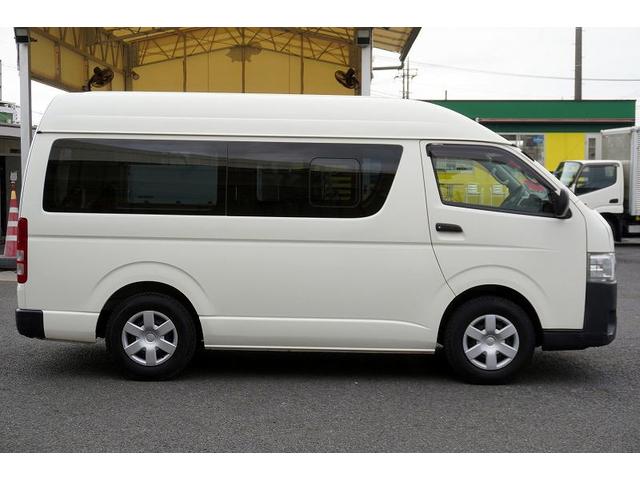 ハイエースバン ロングＤＸ　４ドア　ガソリン　６人乗　パワーゲート　荷室加工　ハイルーフ　トヨタ車体製リフト　荷台板張り　ラッシング１段　小窓　バックカメラ　純正ナビ　ワンセグＴＶ　ＡＴ（8枚目）