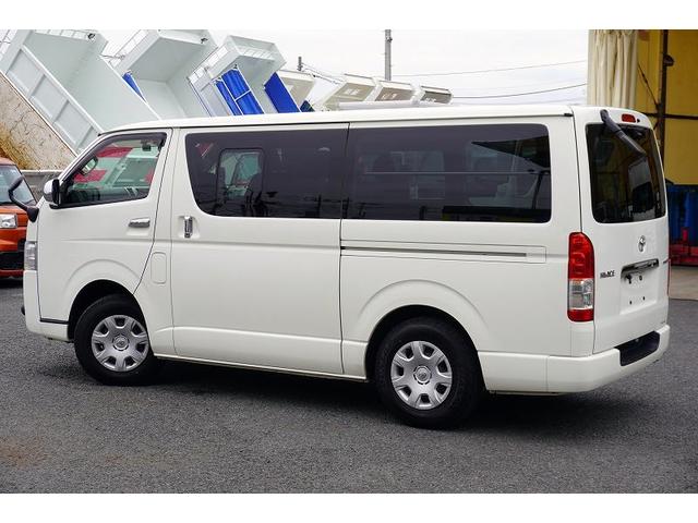ハイエースバン スーパーＧＬ　ガソリン　５人乗　和光工業製パワーゲート　ロング　５ドア　荷台板張り　床フック　バックカメラ　社外ナビ　ＥＴＣ　小窓　電格ミラー　イージークローザー　オートエアコン　ワンオーナー　ＡＴ　リフト（8枚目）