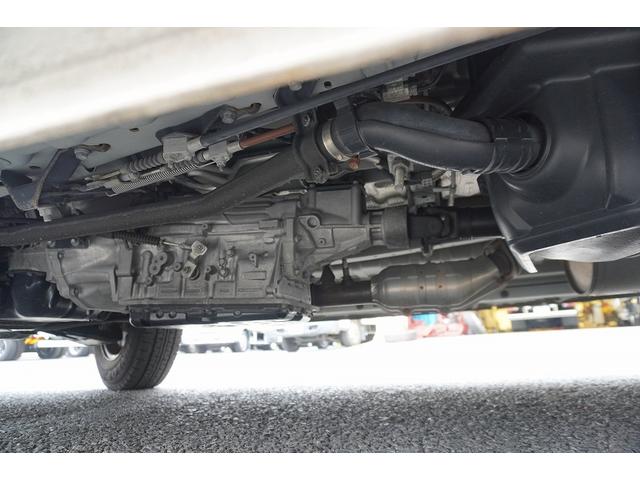 ハイエースバン スーパーＧＬ　ガソリン　５人乗　和光工業製パワーゲート　ロング　５ドア　荷台板張り　床フック　バックカメラ　社外ナビ　ＥＴＣ　小窓　電格ミラー　イージークローザー　オートエアコン　ワンオーナー　ＡＴ　リフト（21枚目）