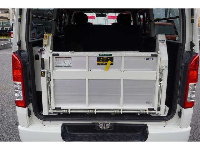 ハイエースバン スーパーＧＬ　ガソリン　５人乗　和光工業製パワーゲート　ロング　５ドア　荷台板張り　床フック　バックカメラ　社外ナビ　ＥＴＣ　小窓　電格ミラー　イージークローザー　オートエアコン　ワンオーナー　ＡＴ　リフト（29枚目）