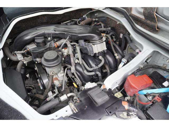 ハイエースバン スーパーＧＬ　ガソリン　５人乗　和光工業製パワーゲート　ロング　５ドア　荷台板張り　床フック　バックカメラ　社外ナビ　ＥＴＣ　小窓　電格ミラー　イージークローザー　オートエアコン　ワンオーナー　ＡＴ　リフト（36枚目）