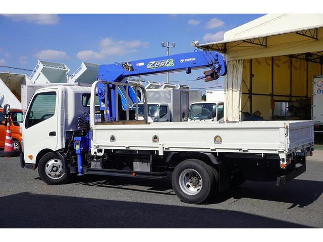 ダイナトラック ワイドロング　４段クレーン　２トン積　ラジコン　２．６３ｔ吊　積載２０００ｋｇ　タダノ製　フックイン　セイコーラック　鳥居下部鉄板張り　ロープ穴３対　ＥＴＣ　５速ＭＴ（6枚目）