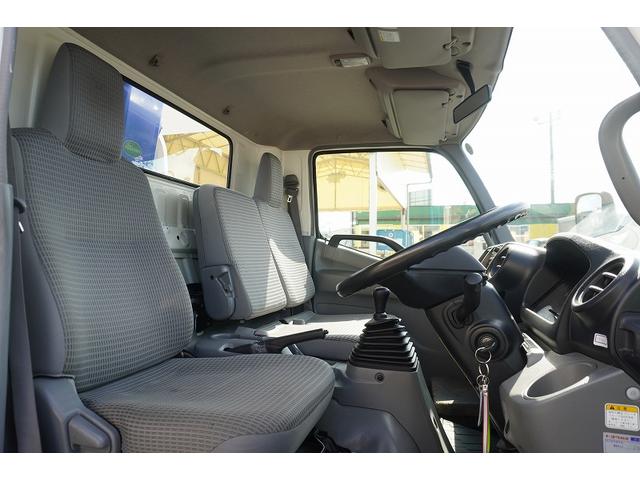 ダイナトラック ワイドロング　４段クレーン　２トン積　ラジコン　２．６３ｔ吊　積載２０００ｋｇ　タダノ製　フックイン　セイコーラック　鳥居下部鉄板張り　ロープ穴３対　ＥＴＣ　５速ＭＴ（31枚目）