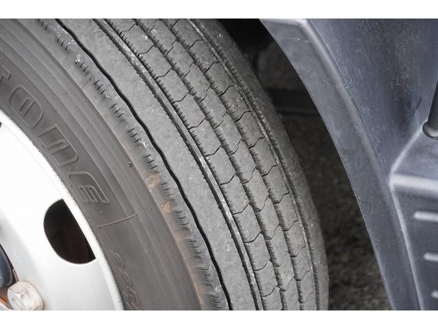 キャンター ワイド超ロング 4段クレーン ラジコン 2.93t吊 5MT 積載3350kg タダノ製 フックイン セイコーラック フォグランプ 左電格ミラー 衝突軽減ブレーキ 車線逸脱警報 ETC キーレス(9枚目)