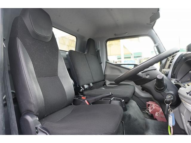 キャンター ワイド超ロング 4段クレーン ラジコン 2.93t吊 5MT 積載3350kg タダノ製 フックイン セイコーラック フォグランプ 左電格ミラー 衝突軽減ブレーキ 車線逸脱警報 ETC キーレス(27枚目)