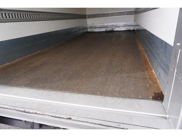 エルフトラック ロング パネルバン 跳上式 垂直パワーゲート 2トン AT 標準幅 積載1600kg ラッシング2段 バックカメラ 左電格ミラー キーレス 全低床 北村製 車両総重量4980kg アルミバン リフト(32枚目)