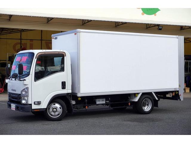 エルフトラック ロング　パネルバン　跳上式　垂直パワーゲート　２トン　ＡＴ　標準幅　積載１６００ｋｇ　ラッシング２段　バックカメラ　全低床　北村製　車両総重量４９８０ｋｇ　アルミバン　リフト　左電格ミラー　キーレス（10枚目）