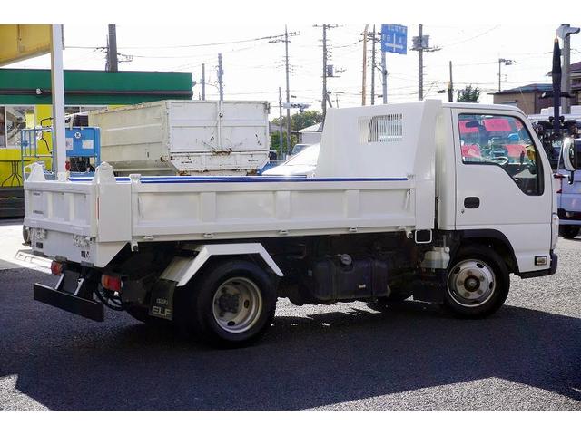 エルフトラック 強化　ローダーダンプ　３トン積　手動コボレーン　ラジコン　標準幅　新明和製　三方開　積載３０００ｋｇ　ダンプピン　壁面フック１対　ＥＴＣ　坂道発進補助　キーレス　６速ＭＴ（8枚目）