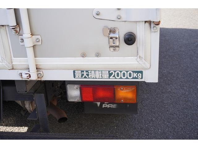 キャンター １０尺　アルミバン　２トン積　低箱　サイドドア　リア三枚扉　積載２０００ｋｇ　ラッシング１段　９０度ストッパー　左電格ミラー　キーレス　バックカメラ　ＥＴＣ　パブコ製　５速ＭＴ　標準幅　ショート（29枚目）