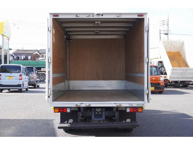 キャンター １０尺　アルミバン　２トン積　低箱　サイドドア　リア三枚扉　積載２０００ｋｇ　ラッシング１段　９０度ストッパー　左電格ミラー　キーレス　バックカメラ　ＥＴＣ　パブコ製　５速ＭＴ　標準幅　ショート（39枚目）