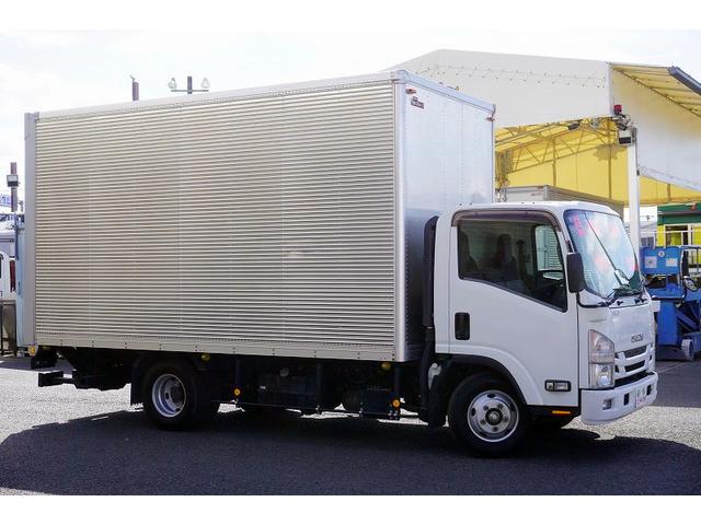 エルフトラック ワイドロング　アルミバン　２トン積　跳上パワーゲート　高箱　積載２０００ｋｇ　ラッシング３段　バックカメラ　ＥＴＣ　坂道発進補助　左電格ミラー　フォグランプ　日本フルハーフ製　６速ＭＴ（9枚目）