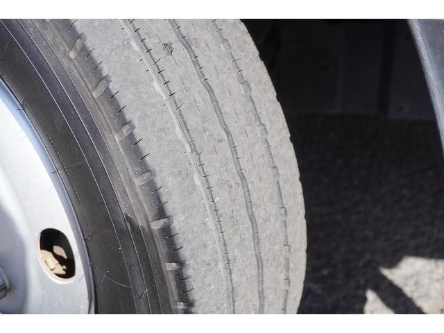 エルフトラック ワイドロング　アルミバン　２トン積　跳上パワーゲート　高箱　積載２０００ｋｇ　ラッシング３段　バックカメラ　ＥＴＣ　坂道発進補助　左電格ミラー　フォグランプ　日本フルハーフ製　６速ＭＴ（11枚目）