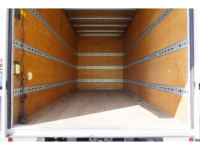 エルフトラック ワイドロング　アルミバン　２トン積　跳上パワーゲート　高箱　積載２０００ｋｇ　ラッシング３段　バックカメラ　ＥＴＣ　坂道発進補助　左電格ミラー　フォグランプ　日本フルハーフ製　６速ＭＴ（15枚目）
