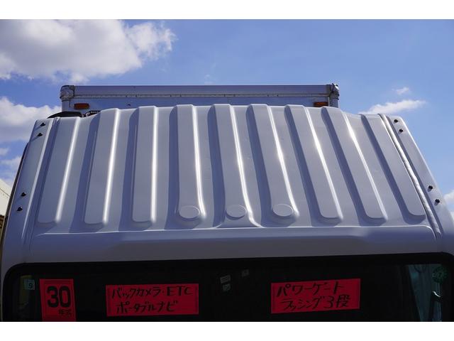 エルフトラック ワイドロング　アルミバン　２トン積　跳上パワーゲート　高箱　積載２０００ｋｇ　ラッシング３段　バックカメラ　ＥＴＣ　坂道発進補助　左電格ミラー　フォグランプ　日本フルハーフ製　６速ＭＴ（17枚目）