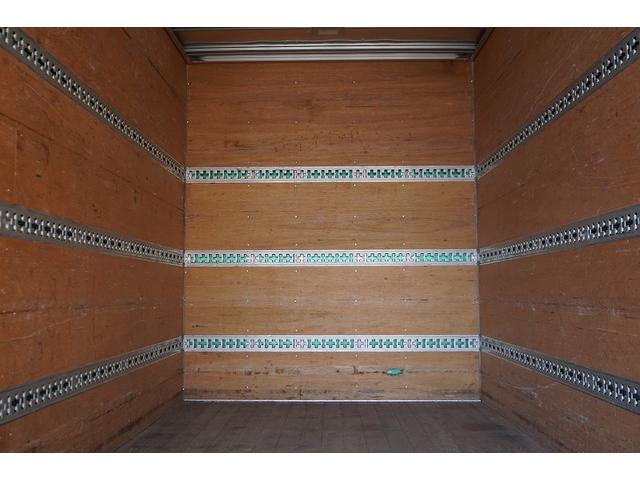 エルフトラック ワイドロング　アルミバン　２トン積　跳上パワーゲート　高箱　積載２０００ｋｇ　ラッシング３段　バックカメラ　ＥＴＣ　坂道発進補助　左電格ミラー　フォグランプ　日本フルハーフ製　６速ＭＴ（36枚目）