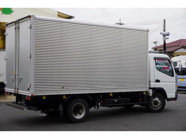 キャンター ワイドロング　アルミバン　３．５トン積　サイドドア　５速ＭＴ　積載３５００ｋｇ　ラッシング２段　９０度ストッパー　バックカメラ　左電格ミラー　坂道発進補助　フォグランプ　衝突軽減ブレーキ　車線逸脱警報　パブコ製（9枚目）