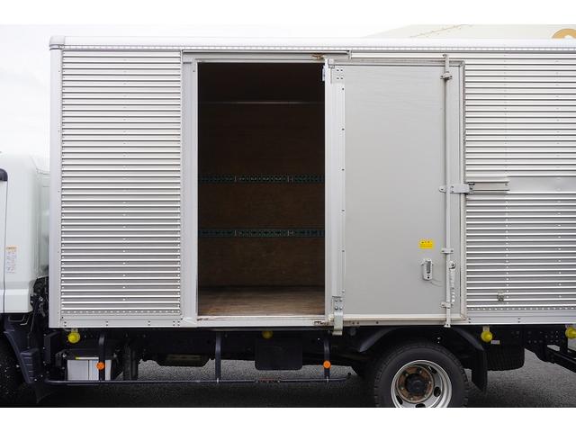 キャンター ワイドロング　アルミバン　３．５トン積　サイドドア　５速ＭＴ　積載３５００ｋｇ　ラッシング２段　９０度ストッパー　バックカメラ　左電格ミラー　坂道発進補助　フォグランプ　衝突軽減ブレーキ　車線逸脱警報　パブコ製（23枚目）