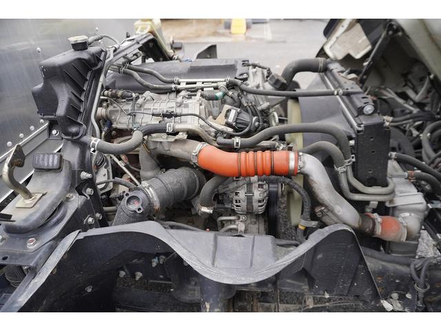キャンター ワイドロング　アルミバン　３．５トン積　サイドドア　５速ＭＴ　積載３５００ｋｇ　ラッシング２段　９０度ストッパー　バックカメラ　左電格ミラー　坂道発進補助　フォグランプ　衝突軽減ブレーキ　車線逸脱警報　パブコ製（38枚目）