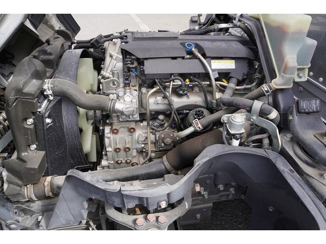 キャンター １０尺　アルミバン　２トン　サイドドア　跳上垂直パワーゲート　積載１９５０ｋｇ　高箱　ラッシング２段　バックカメラ　ＥＴＣ　左電格ミラー　フォグランプ　衝突軽減ブレーキ　メッキ　全低床　標準幅　ショート　車両総重量４９７５ｋｇ　リフト（34枚目）