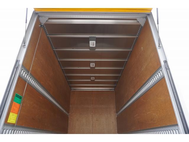 エルフトラック セミロング　アルミバン　２トン　跳上パワーゲート　高箱　ＭＴ　標準幅　積載１６５０ｋｇ　ラッシング２段　バックカメラ　ナビ　ＥＴＣ　左電格ミラー　坂道発進補助　フォグランプ　衝突軽減ブレーキ　車線逸脱警報　北村製　メッキ　５速ＭＴ　車両総重量４９７５ｋｇ　リフト（23枚目）