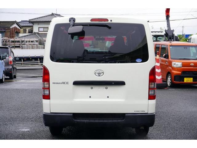 レジアスエースバン ロングＤＸ　５ドア　ガソリン車　３人乗り　パワーゲート　ＡＴ　トヨタ車体製　キーレス　ＥＴＣ　リフト（3枚目）