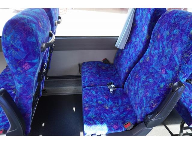 メルファ 観光バス 28人乗 スイング自動ドア トランク 荷室スペース 2ドア モケットシート リクライニング 小型トランク エアサス 後席モニター 冷蔵庫 マイク オートエアコン バックカメラ ルームラック ETC メッキホイールライナー AT ガイド席 フルセグTV(13枚目)