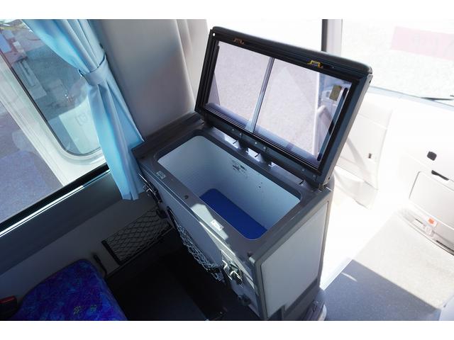 メルファ 観光バス 28人乗 スイング自動ドア トランク 荷室スペース 2ドア モケットシート リクライニング 小型トランク エアサス 後席モニター 冷蔵庫 マイク オートエアコン バックカメラ ルームラック ETC メッキホイールライナー AT ガイド席 フルセグTV(16枚目)