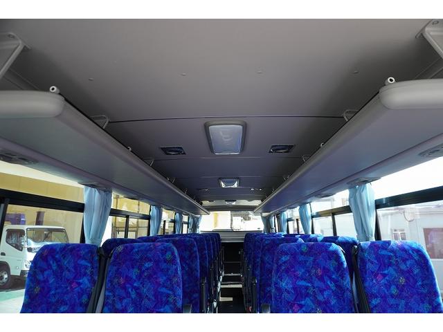 メルファ 観光バス 28人乗 スイング自動ドア トランク 荷室スペース 2ドア モケットシート リクライニング 小型トランク エアサス 後席モニター 冷蔵庫 マイク オートエアコン バックカメラ ルームラック ETC メッキホイールライナー AT ガイド席 フルセグTV(21枚目)