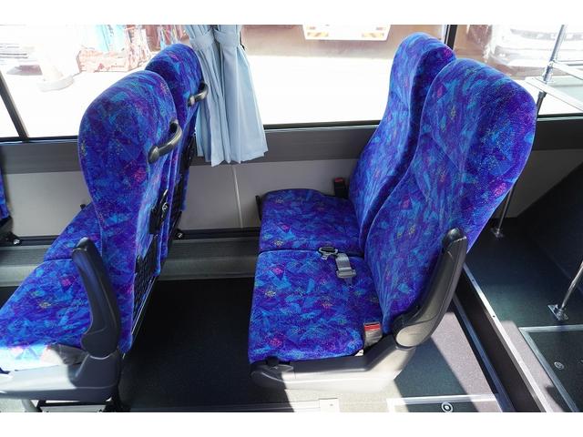 メルファ 観光バス 28人乗 スイング自動ドア トランク 荷室スペース 2ドア モケットシート リクライニング 小型トランク エアサス 後席モニター 冷蔵庫 マイク オートエアコン バックカメラ ルームラック ETC メッキホイールライナー AT ガイド席 フルセグTV(24枚目)