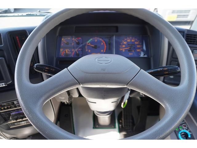 メルファ 観光バス 28人乗 スイング自動ドア トランク 荷室スペース 2ドア モケットシート リクライニング 小型トランク エアサス 後席モニター 冷蔵庫 マイク オートエアコン バックカメラ ルームラック ETC メッキホイールライナー AT ガイド席 フルセグTV(31枚目)