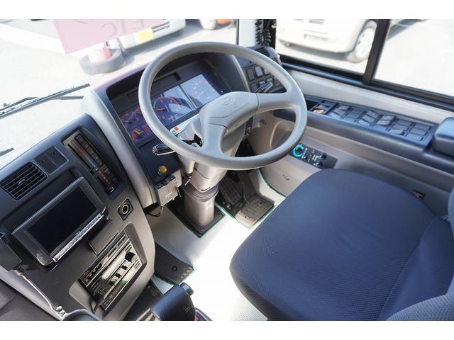 メルファ 観光バス 28人乗 スイング自動ドア トランク 荷室スペース 2ドア モケットシート リクライニング 小型トランク エアサス 後席モニター 冷蔵庫 マイク オートエアコン バックカメラ ルームラック ETC メッキホイールライナー AT ガイド席 フルセグTV(32枚目)