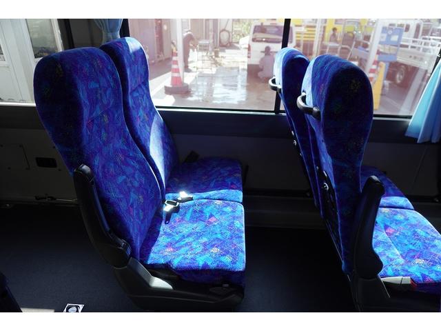 メルファ 観光バス 28人乗 スイング自動ドア トランク 荷室スペース 2ドア モケットシート リクライニング 小型トランク エアサス 後席モニター 冷蔵庫 マイク オートエアコン バックカメラ ルームラック ETC メッキホイールライナー AT ガイド席 フルセグTV(37枚目)