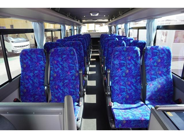 メルファ 観光バス 28人乗 スイング自動ドア トランク 荷室スペース 2ドア モケットシート リクライニング 小型トランク エアサス 後席モニター 冷蔵庫 マイク オートエアコン バックカメラ ルームラック ETC メッキホイールライナー AT ガイド席 フルセグTV(44枚目)